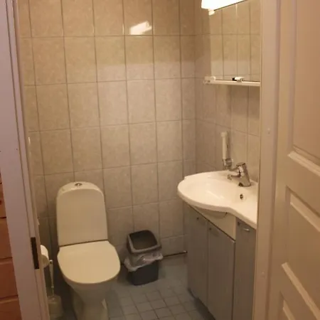 Kuusitorppa Varpaisjarvi