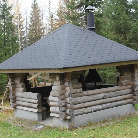 Kuusitorppa * Varpaisjarvi