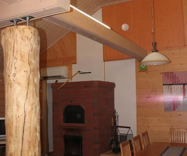 Dağ evi Kuusitorppa Varpaisjarvi